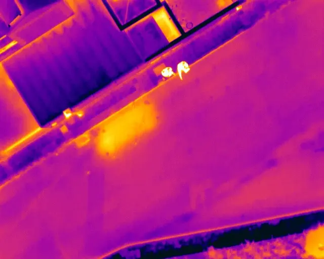 Underground water leak detected by Thermography